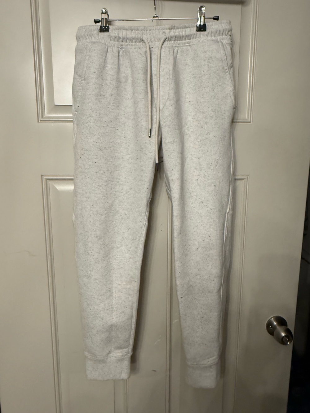 American Eagle Outfitters Men's Jogger Sweatpants in Heather Gray